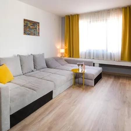 Luxury & Calm 아파트