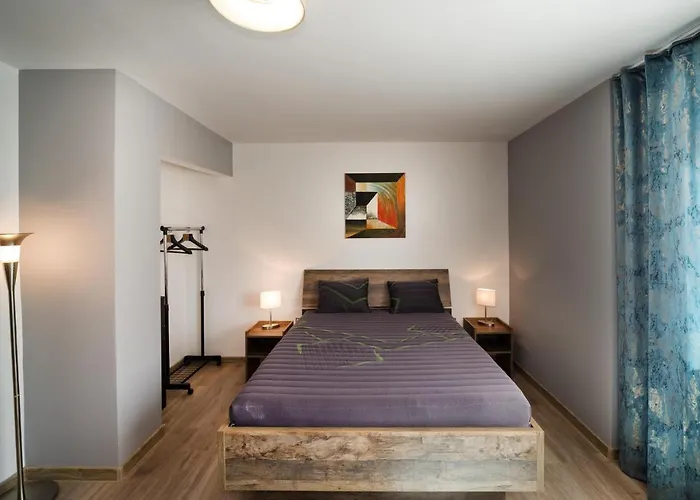 Luxury & Calm Апартамент *