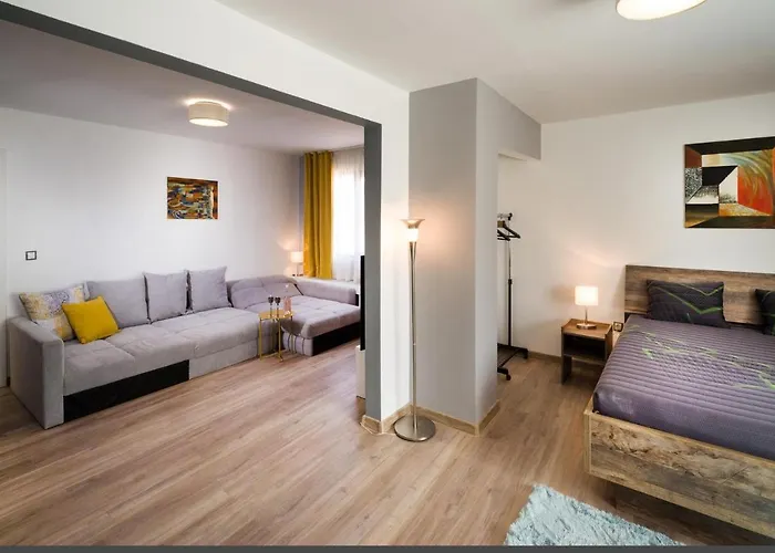 Luxury & Calm Апартамент *